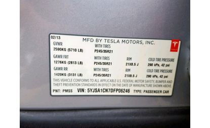 Tesla Model S (2013)