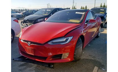 Tesla Model S (2016)