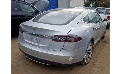 Tesla Model S (2013)