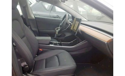 Tesla Model 3 (2018)