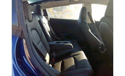 Tesla Model 3 (2018)