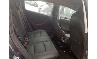 Tesla Model 3 (2018)