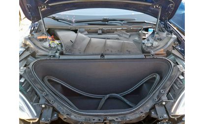 Tesla Model S (2016)