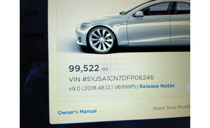 Tesla Model S (2013)