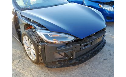 Tesla Model S (2016)