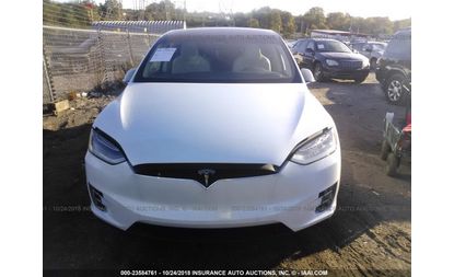 Tesla Model X (2018)