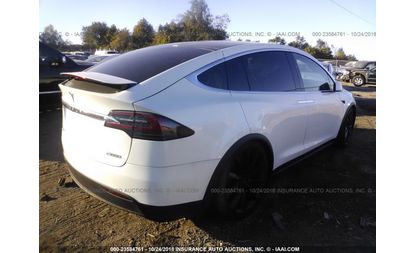 Tesla Model X (2018)