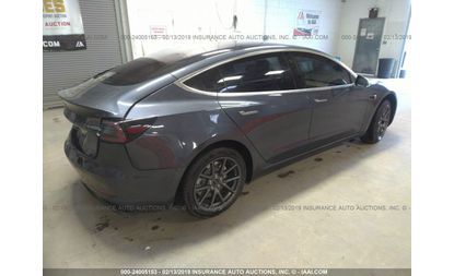 Tesla Model 3 (2018)