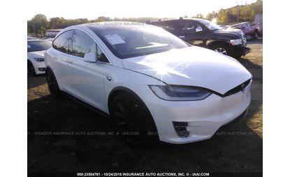Tesla Model X (2018)