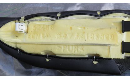 Поддержка спинки заднего сиденья правая (1056429-02-A)