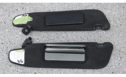 Козырек солнцезащитный левый/правый (1002477-02-J)