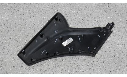 Накладка центральной консоли верхняя левая (1008224-01-F)