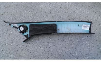 Накладка стойки верхняя левая с динамиком (1002488-02-G)