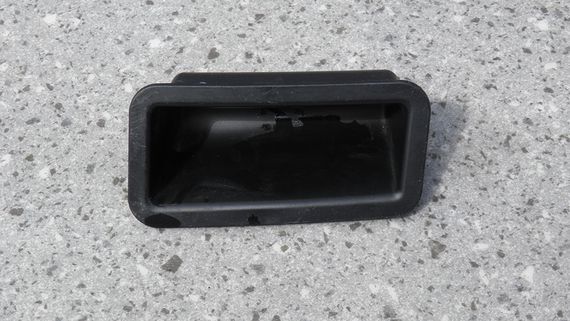 PULL, CUP, LH, LIFTGATE (1009262-90-E)