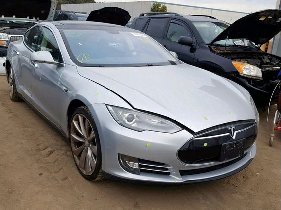 Tesla Model S (2013)