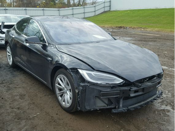 Tesla Model S (2017)