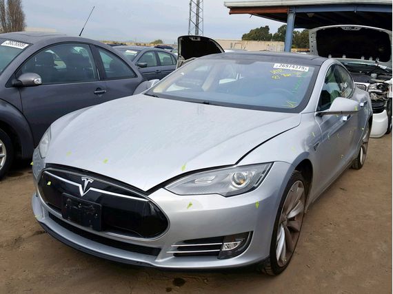 Tesla Model S (2013)