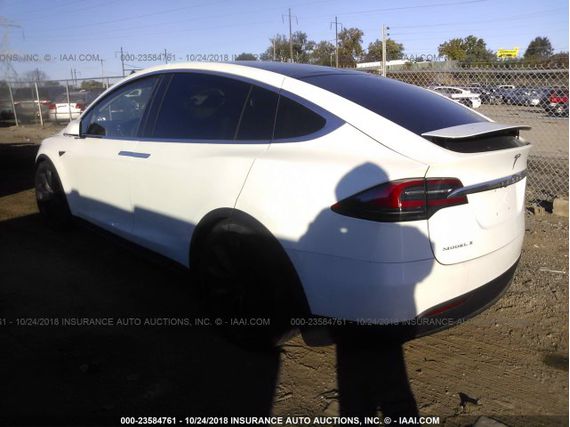 Tesla Model X (2018)